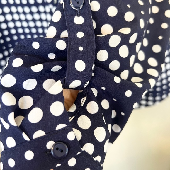 Blue and white log sleeve blouse - Picture 4 of 7